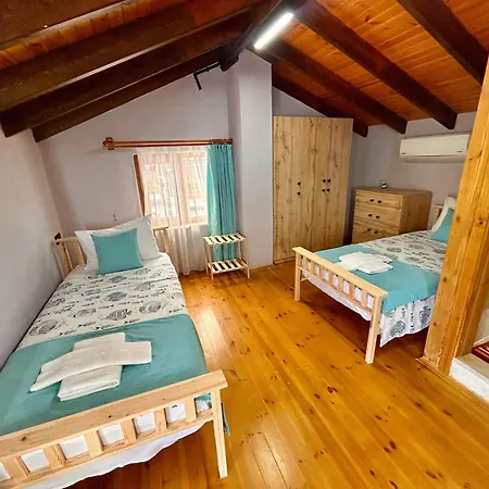 Ihtiyarsoeguet Vilă Marmaris